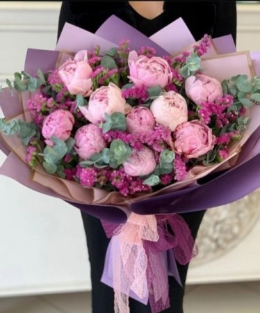 Pembe Şakayık Buketi